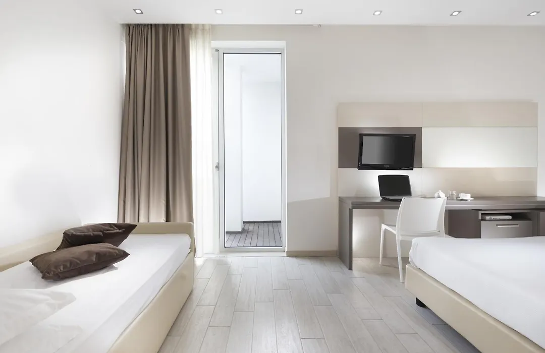 Hotel Cube-1