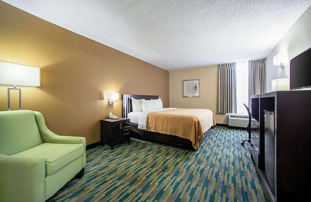 Quality Inn Near Six Flags St. Louis-1