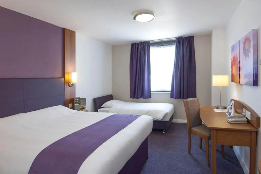 Premier Inn Hatfield-1