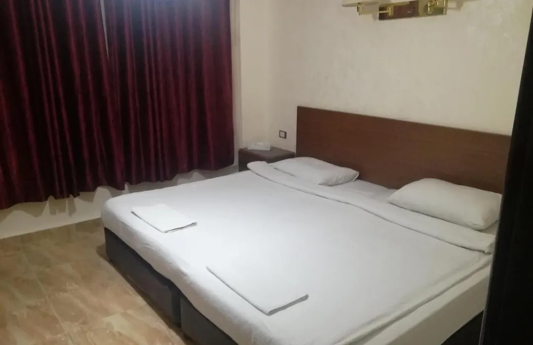 Al-Houriat Hotel-1