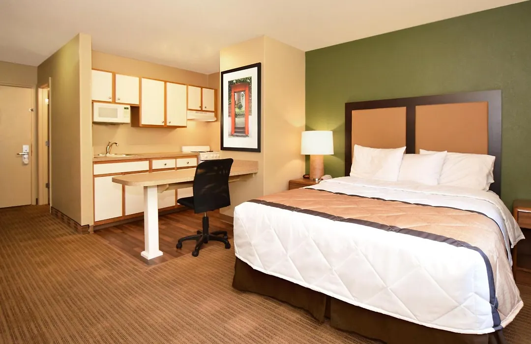 Extended Stay America Select Suites - Detroit - Warren-1