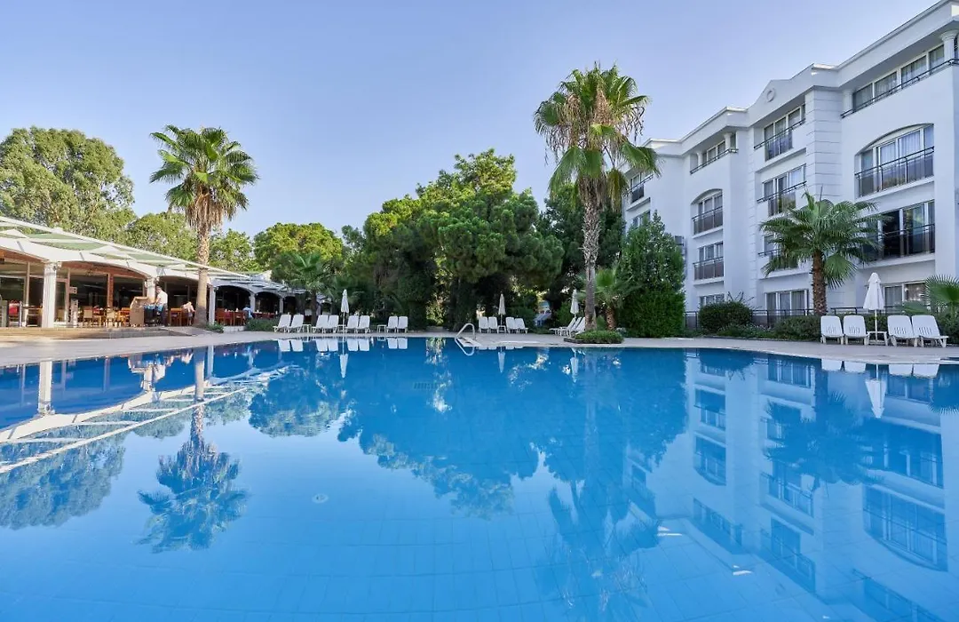 Maya Golf Hotel (Adults Only)-1