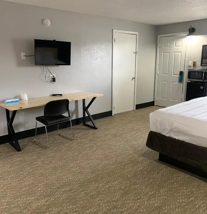 Royalinn-1