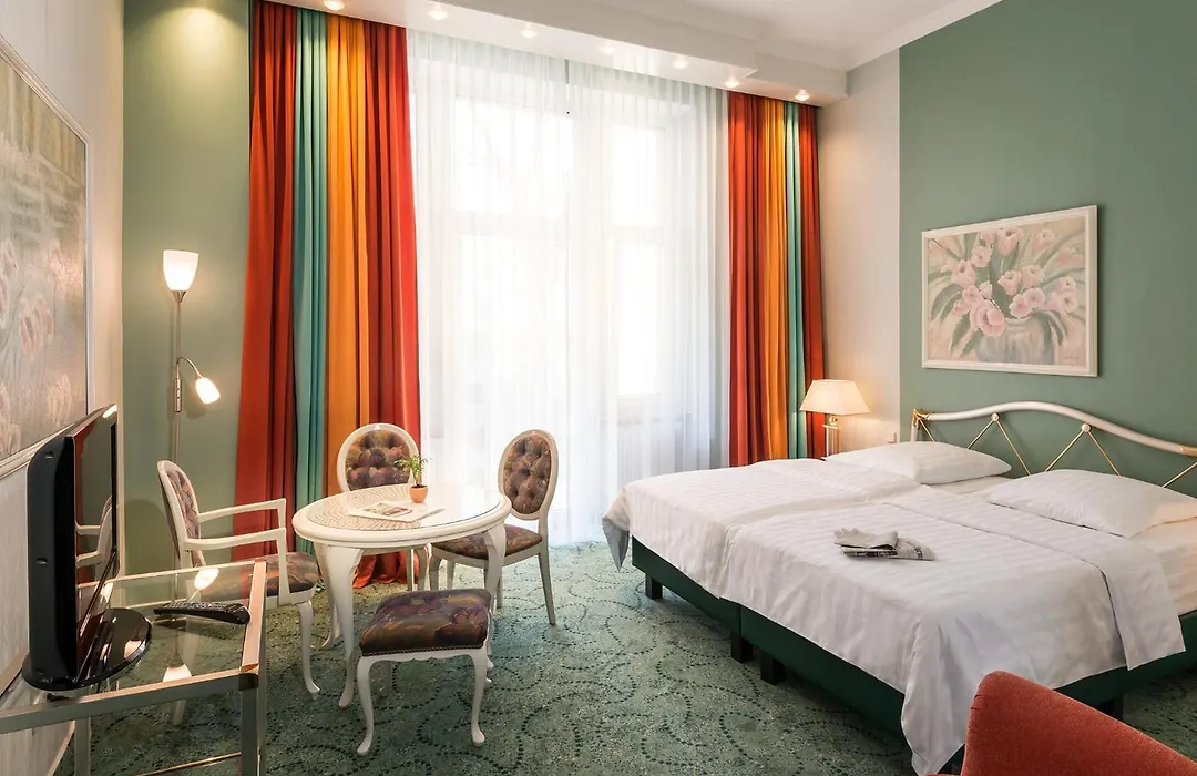 Hotel Palmenhof-1
