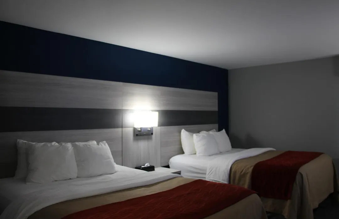 Best Western Plus Cleveland Inn & Suites-1