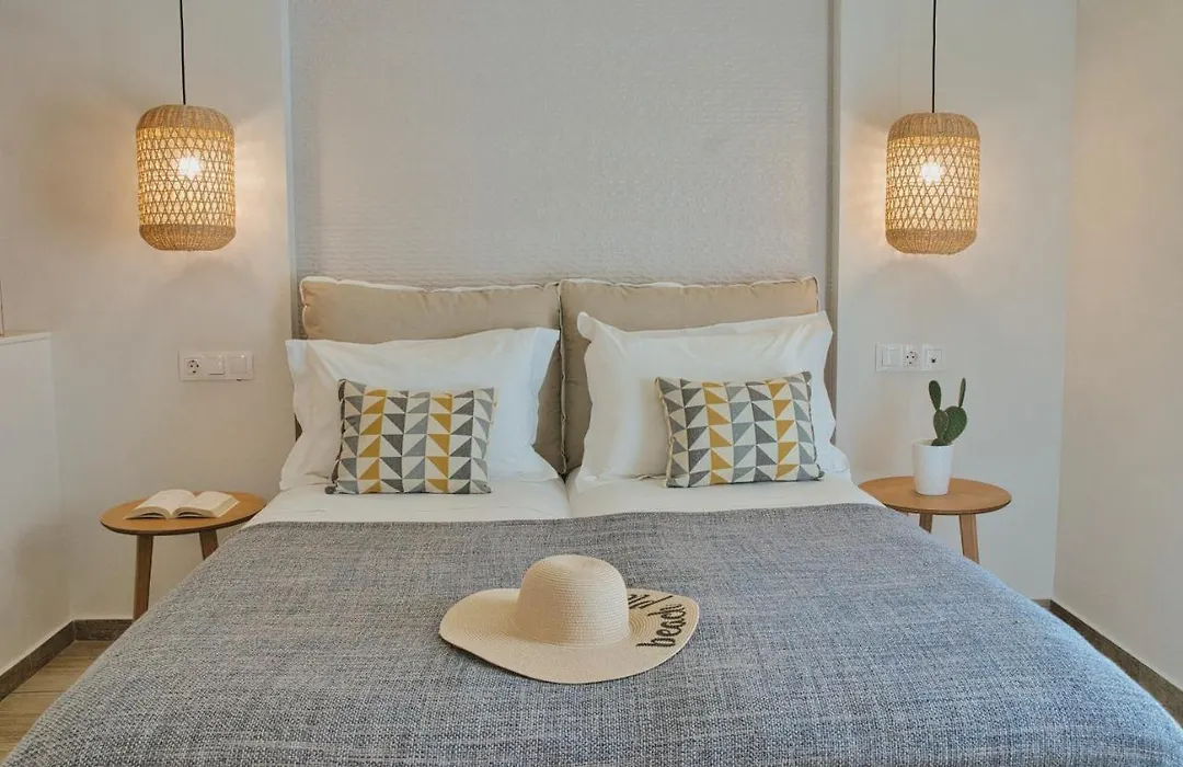 Aeolia Suites-1