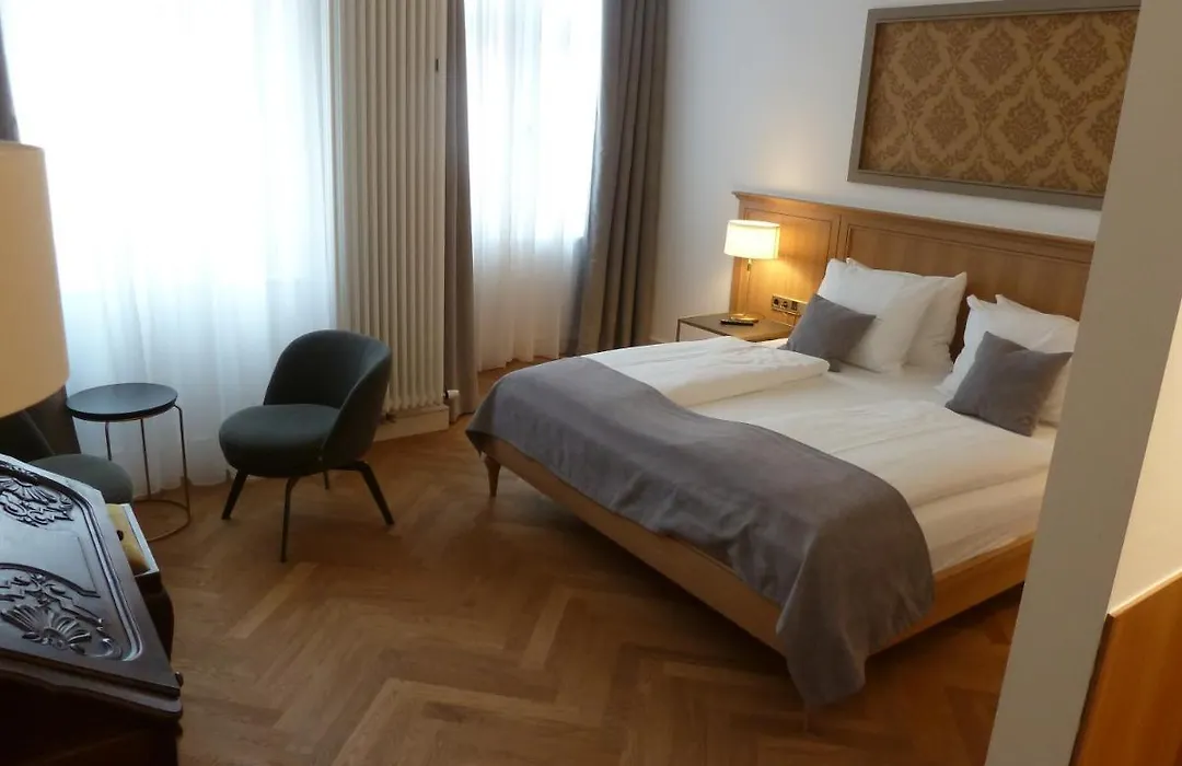 Hotel Lindenufer-1