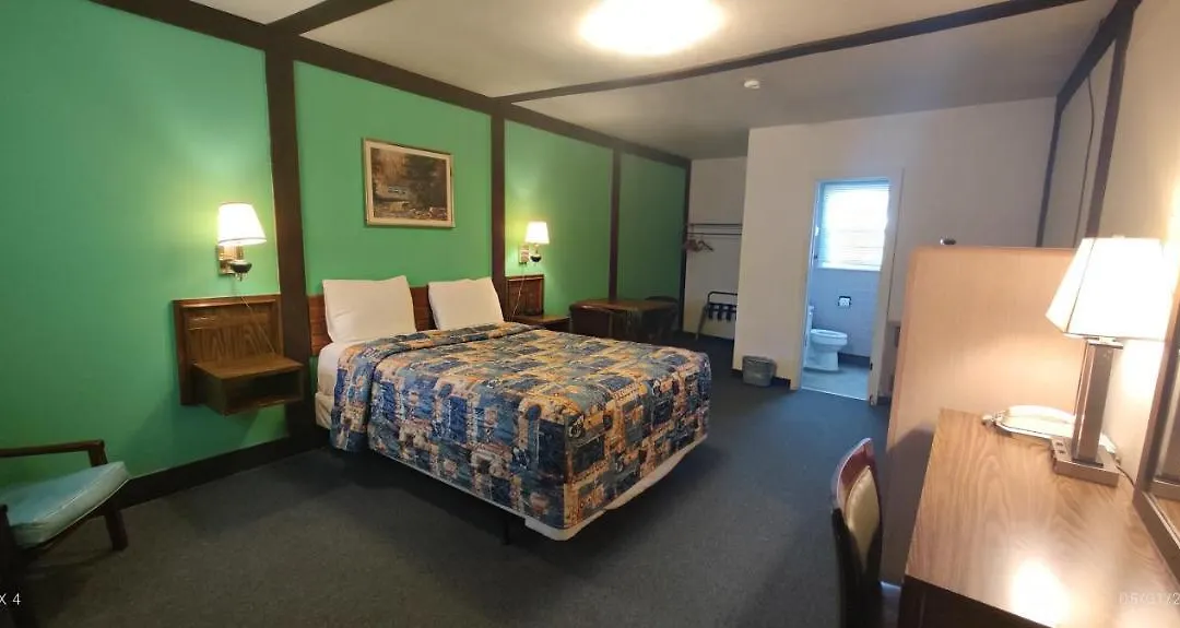 Twin Pine Motel-1