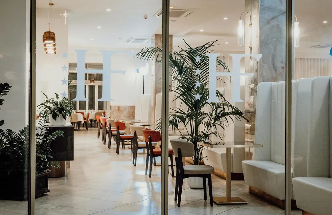 Hotel Falli-1
