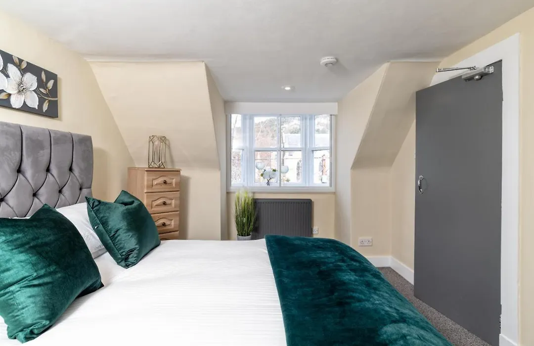 The Green Inn Rooms-1