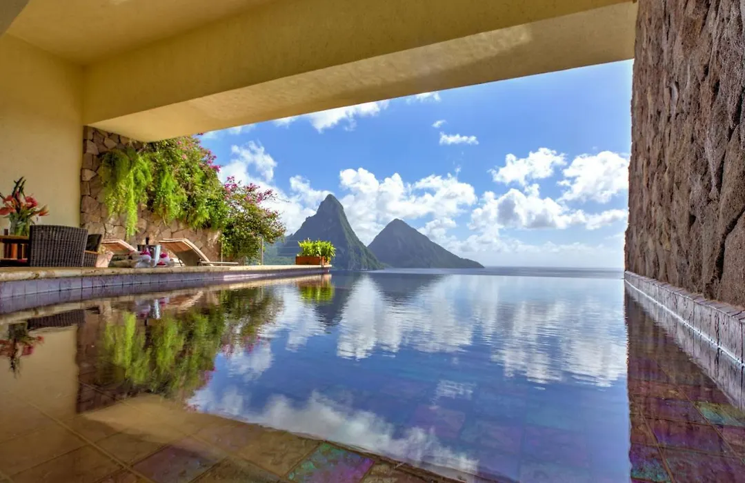 Jade Mountain-1