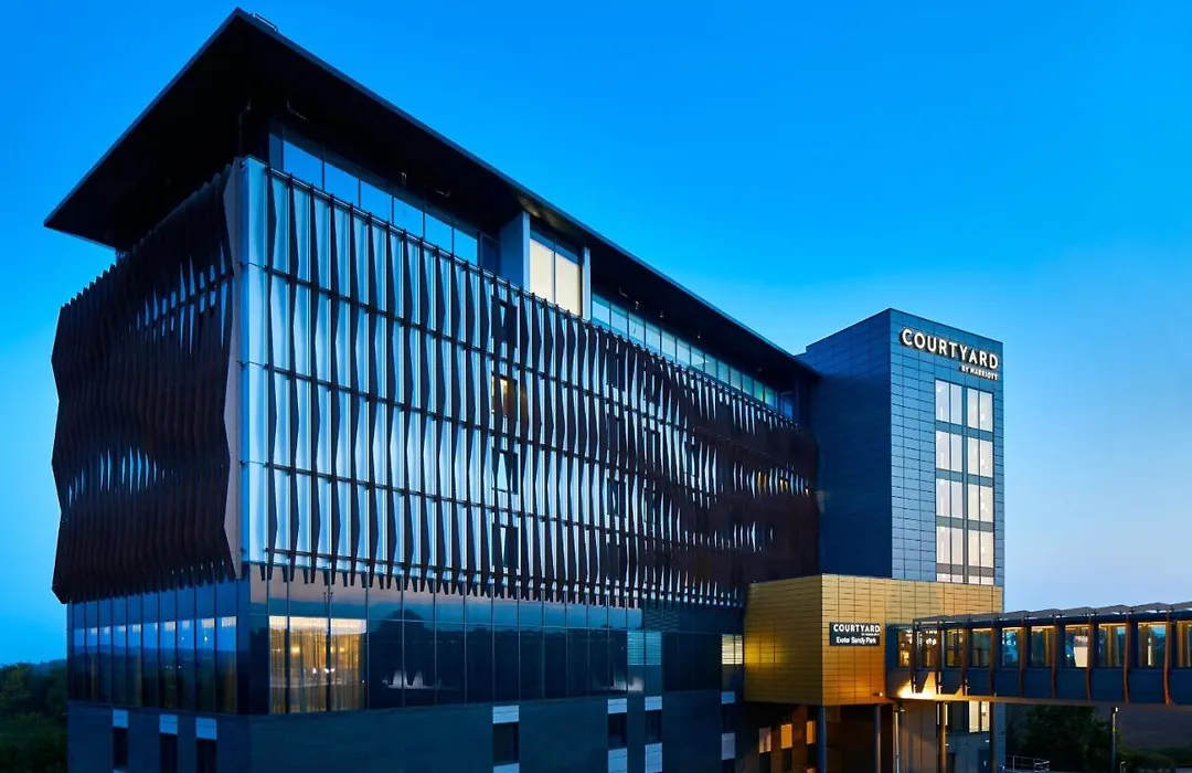 Courtyard By Marriott Exeter Sandy Park-1
