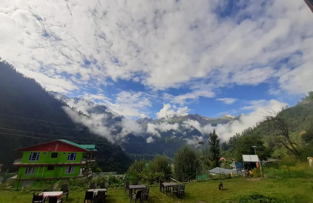 Shiva Mountain Guest House & Cafe-1