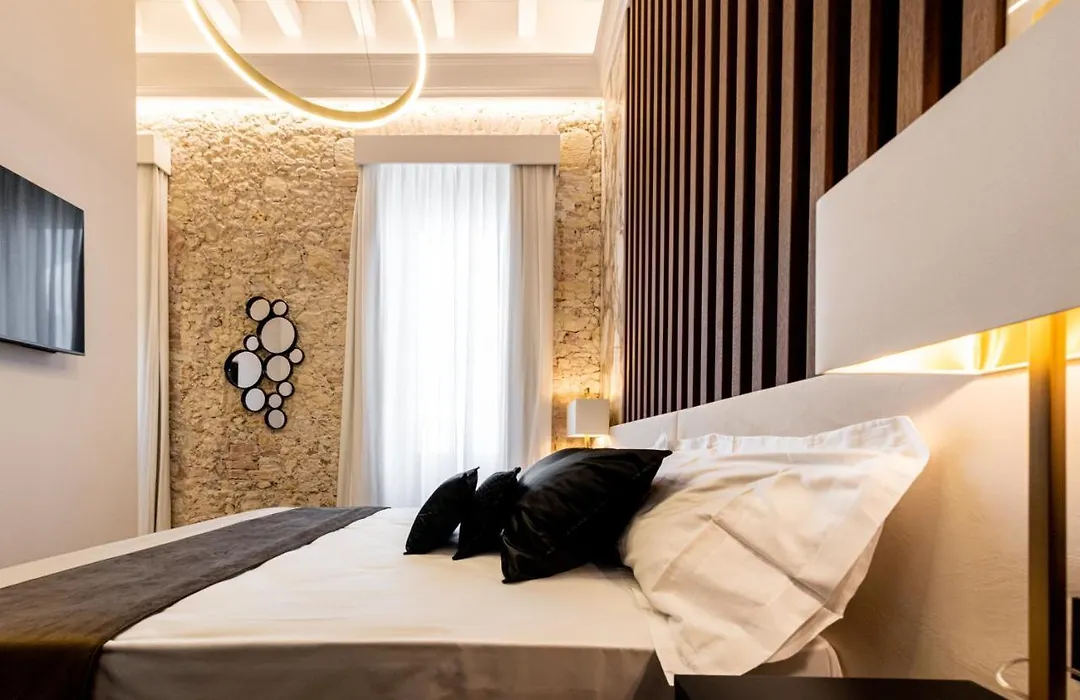 Nero Luxury Suites-1