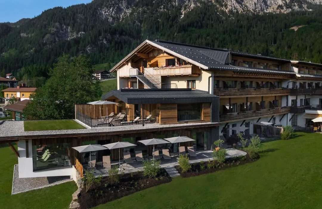 Almhotel Told-1