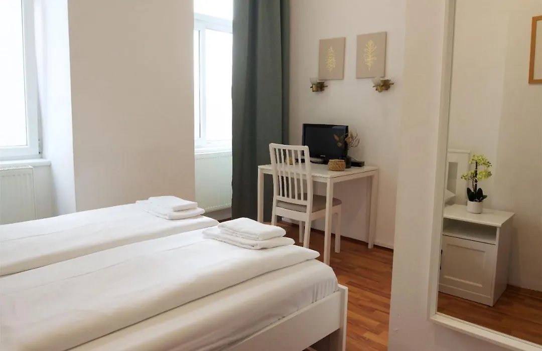Hotel Pension Arpi-1