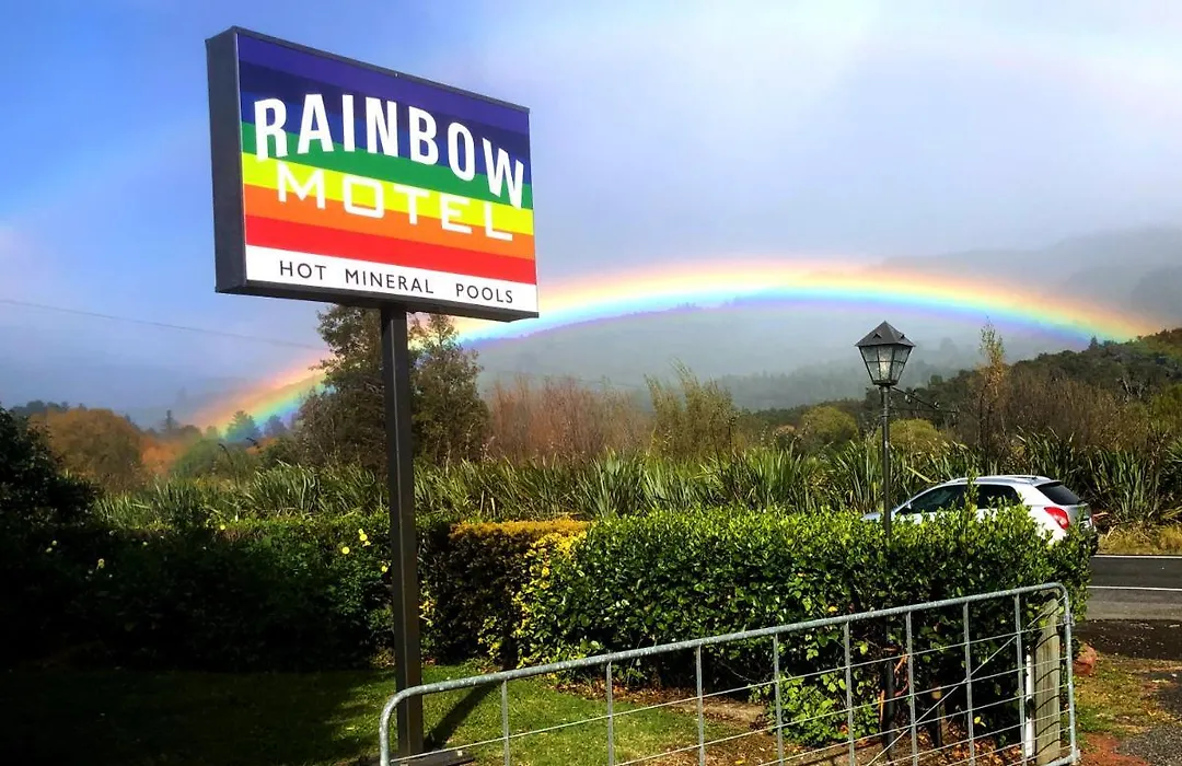 Rainbow Motel & Hot Pools-1