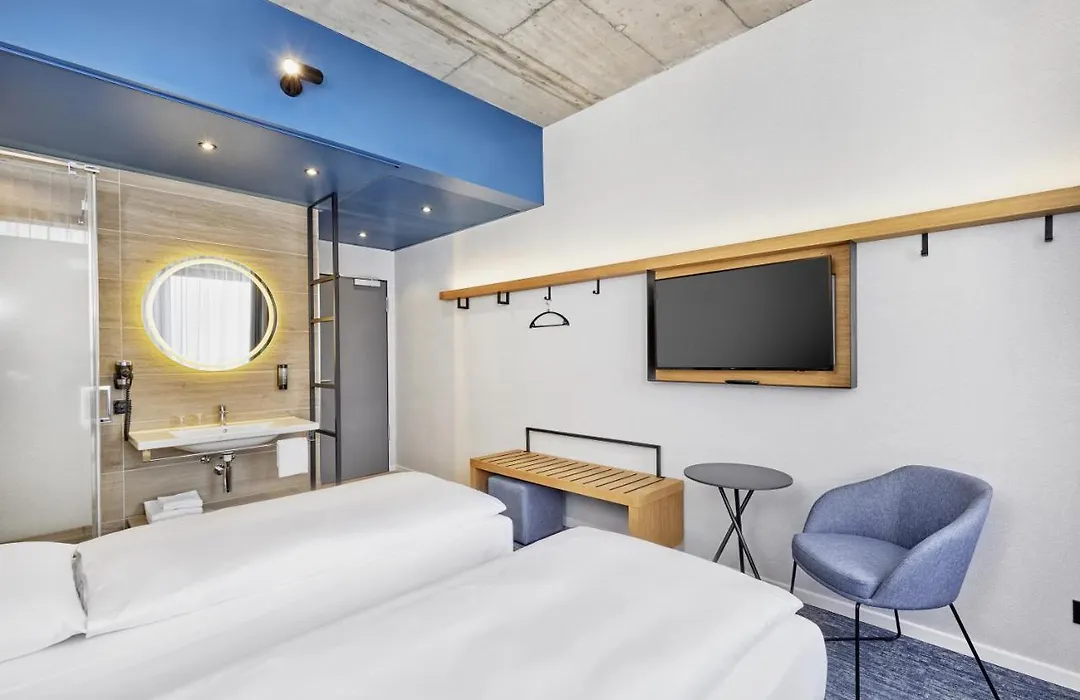 Sunday Hotel Duesseldorf Seestern-1