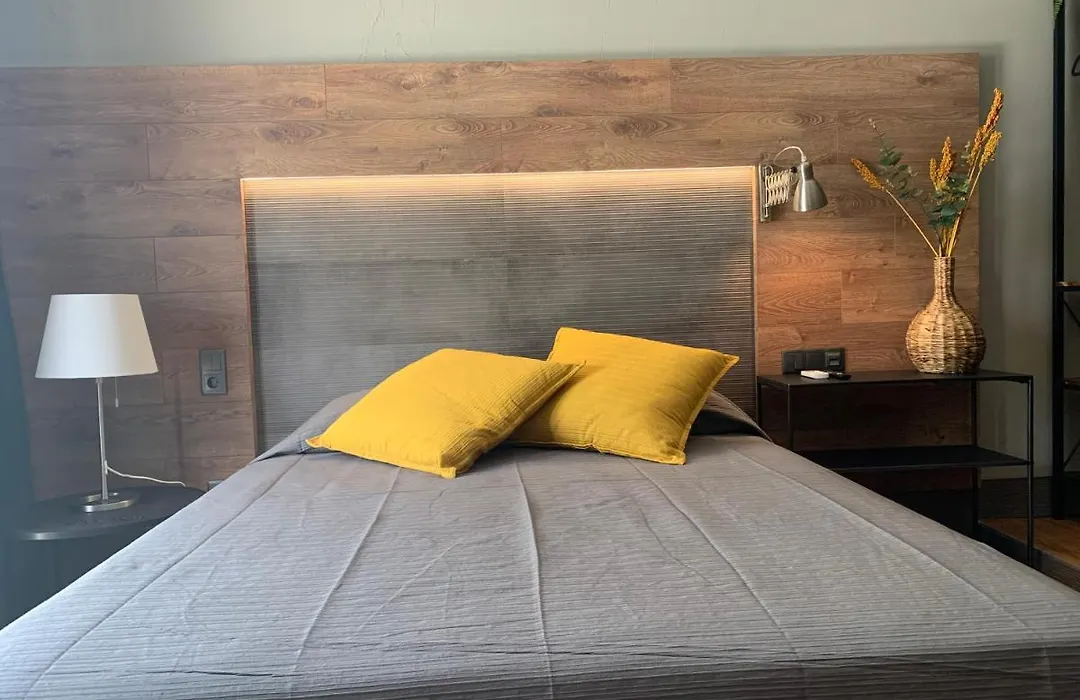 Lost & Found - Guesthouse & Suites-1