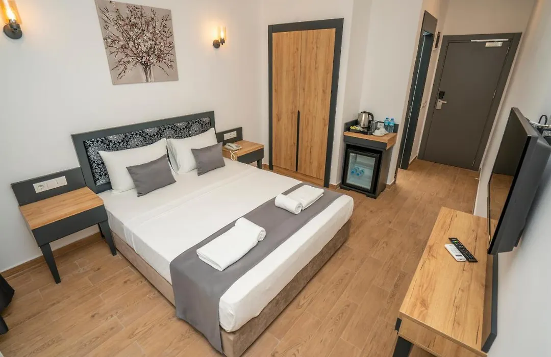 Marmaris Kensington Green-1