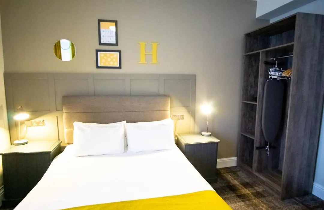 The County Hotel-1