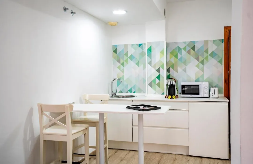 Hostal Plaza de Italia-1