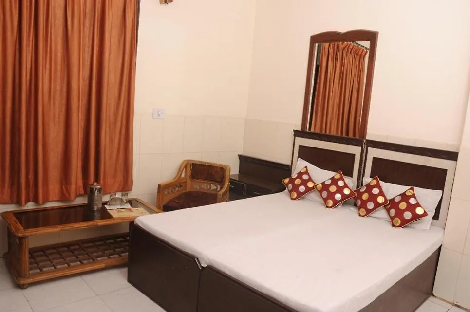 Fabhotel Surya Palace 2-1