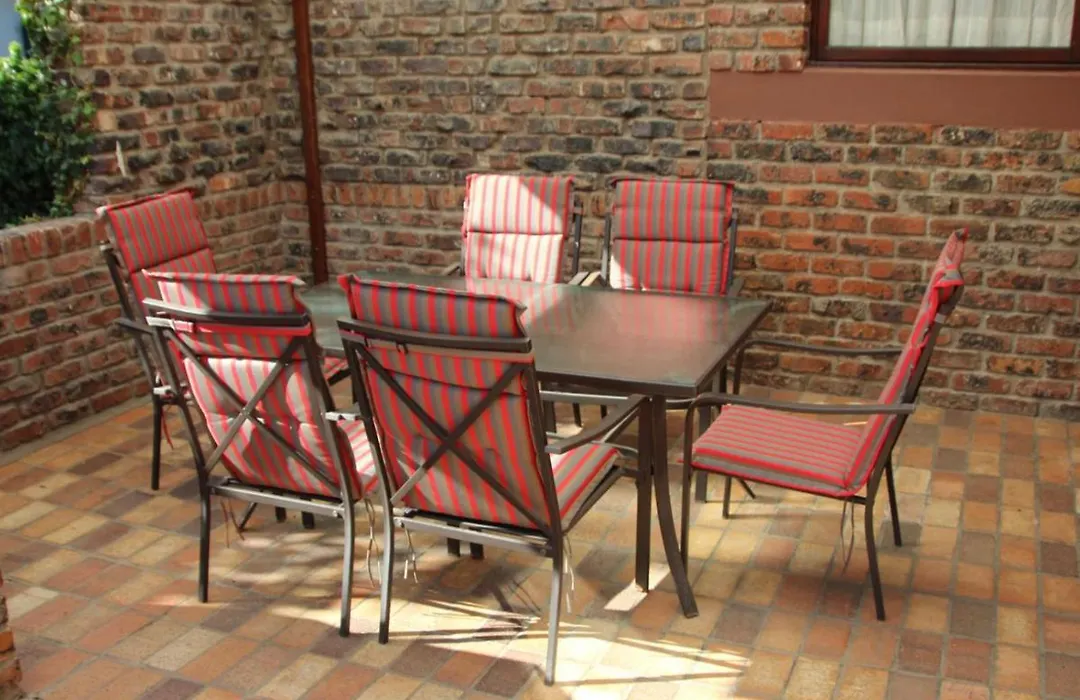 Cosy-Corner Guest House, George-1