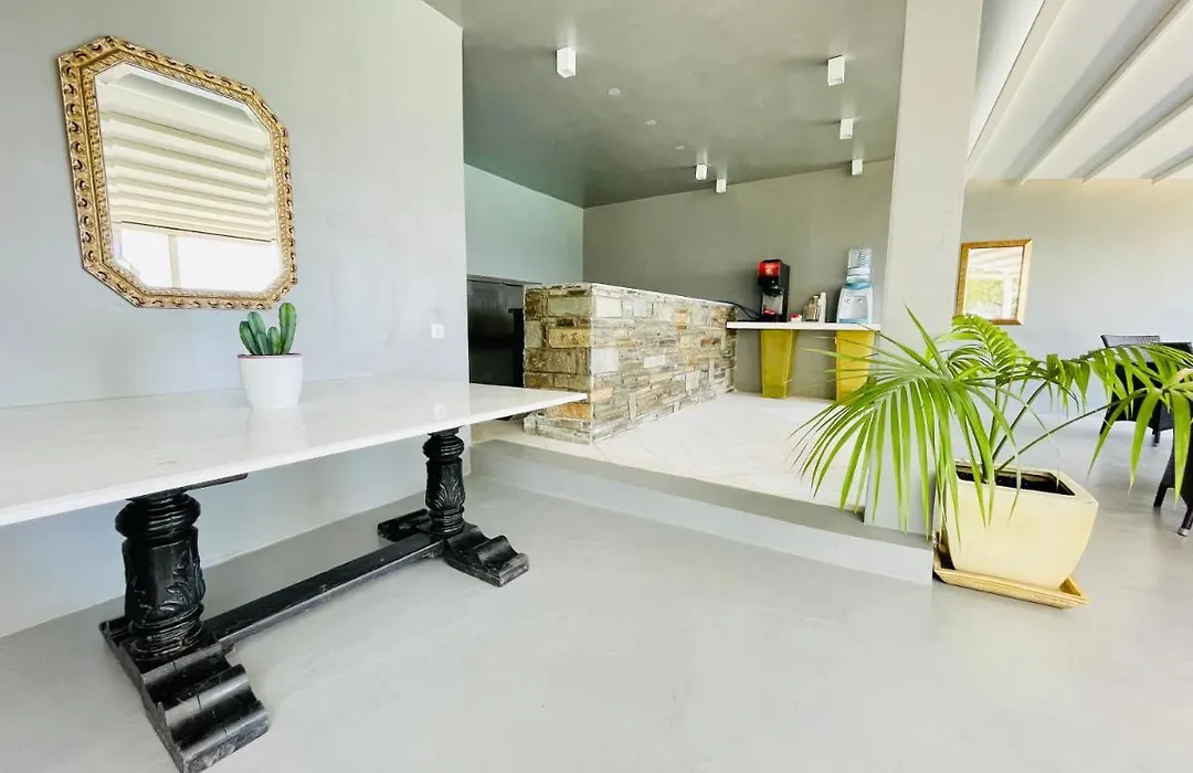 Studios Afitos-1