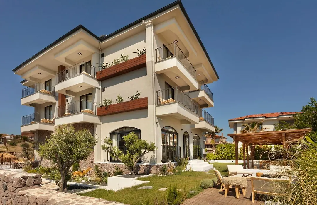 Zoı Cunda-1
