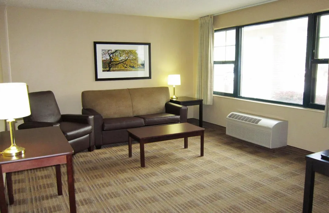 Extended Stay America Select Suites - Detroit - Sterling Heights-1