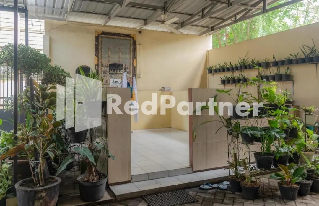 Vandhela Homestay Syariah Mitra Reddoorz-1