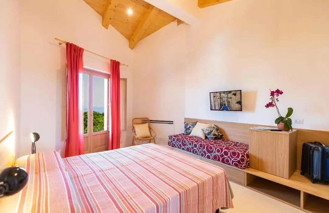 Hibiscusuno Tropea Residence-1