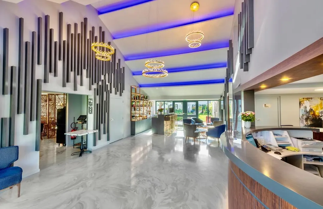 Kyriad Hotel Meaux-1