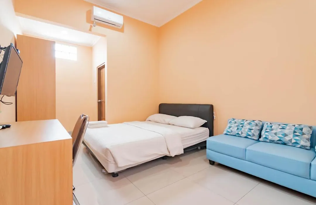 Shofy Guest House Mitra Reddoorz-1