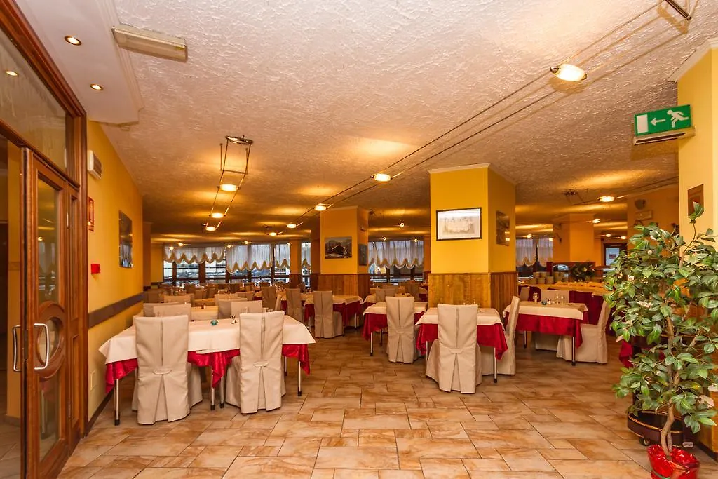 Hotel Relais Des Alpes-1