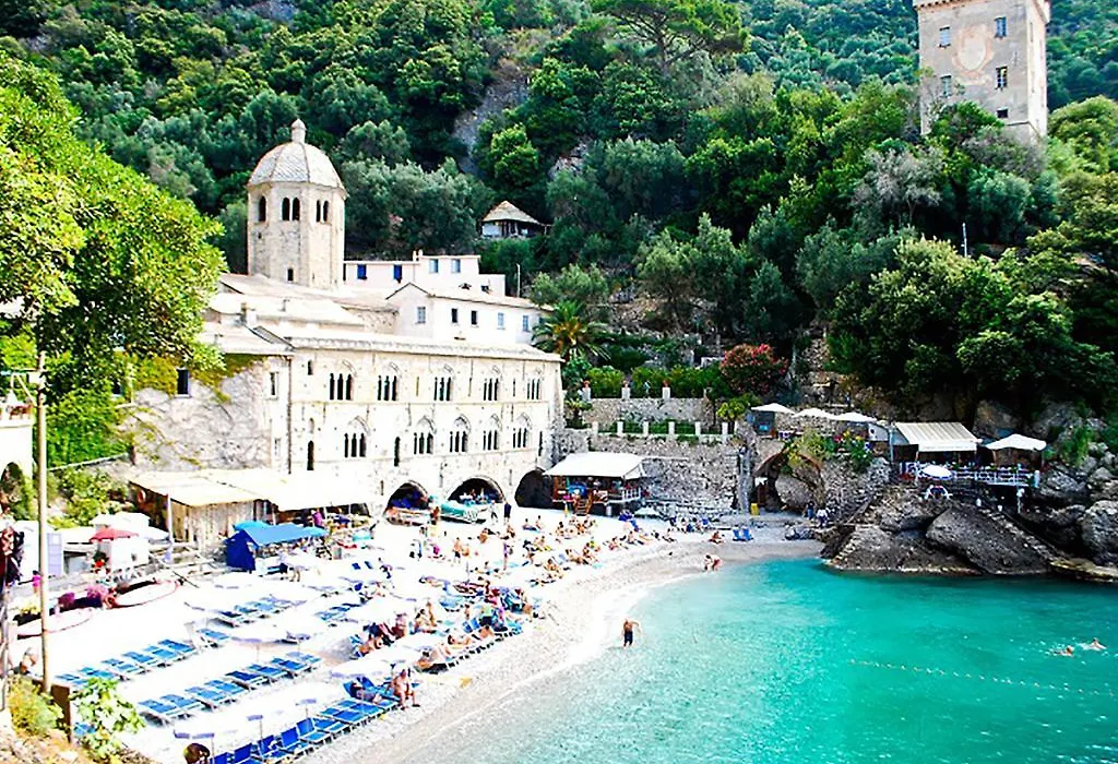 Hotel Riviera-1