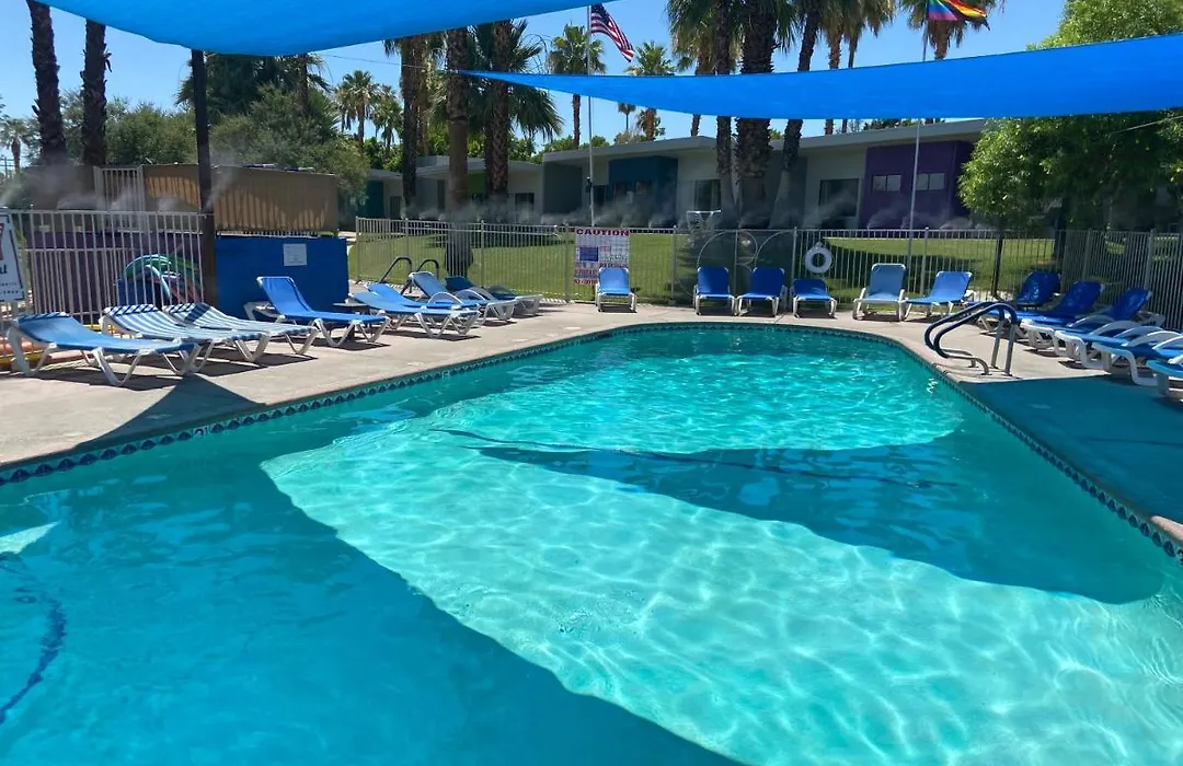 Ccbc Resort Hotel - A Gay Men'S Resort-1