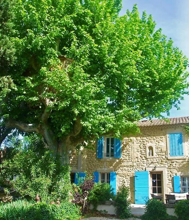 Les Volets Bleus Provence-1