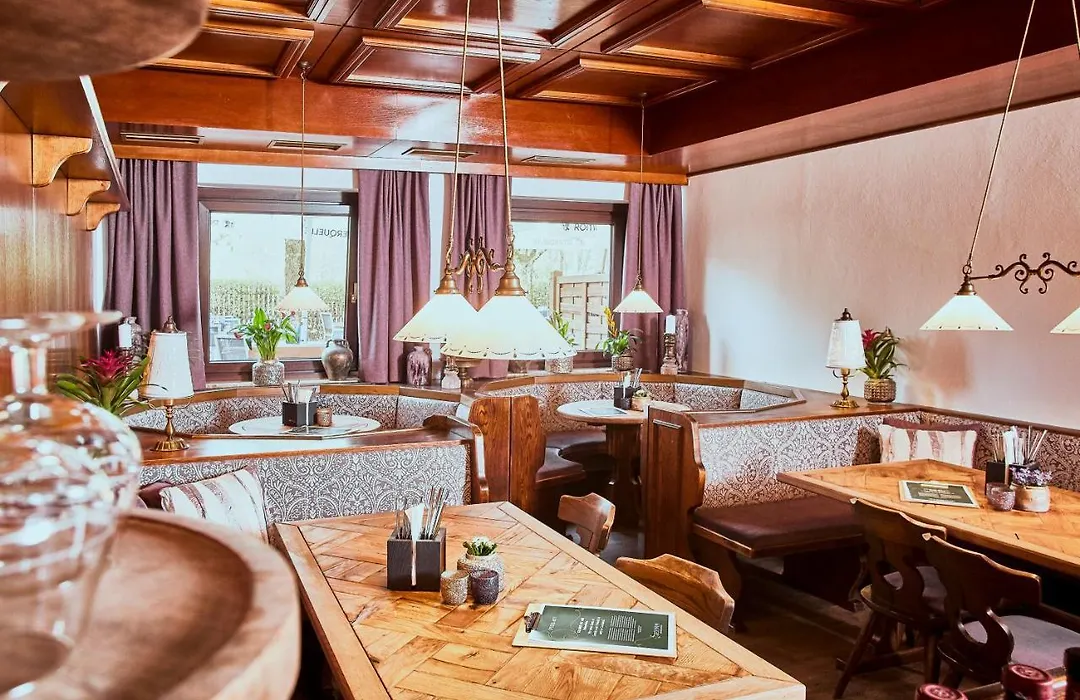 Boutique-Gasthof Ueberfuhr-1
