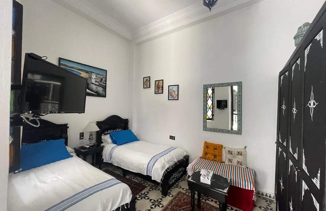 Riad Tingis-1