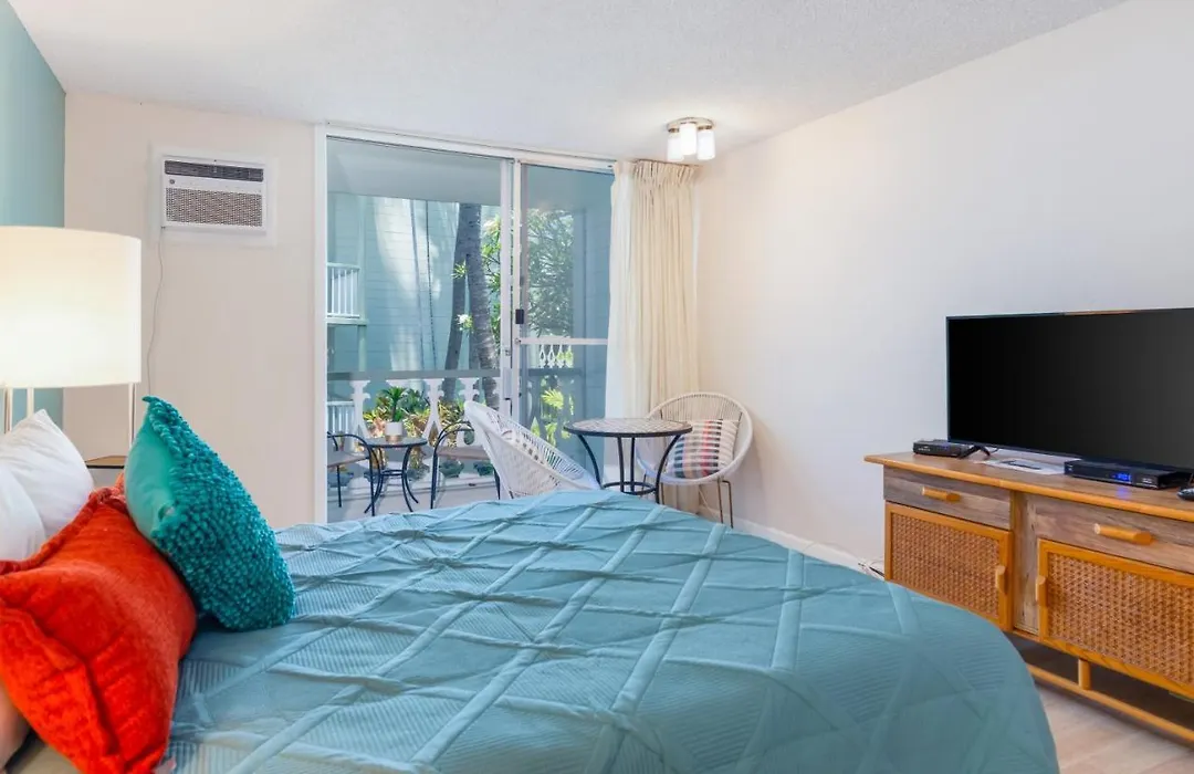 Kona Islander Inn 112-1