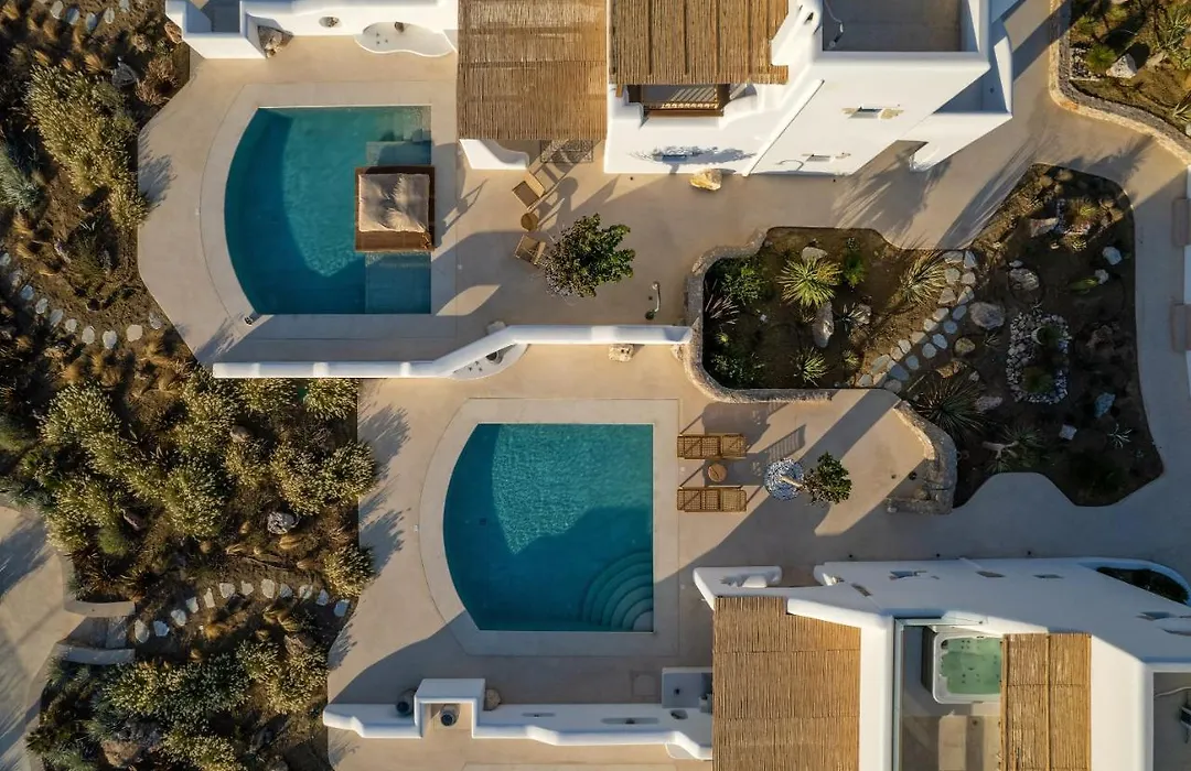 Blue Pearls-Adults Only Luxury Suites-1