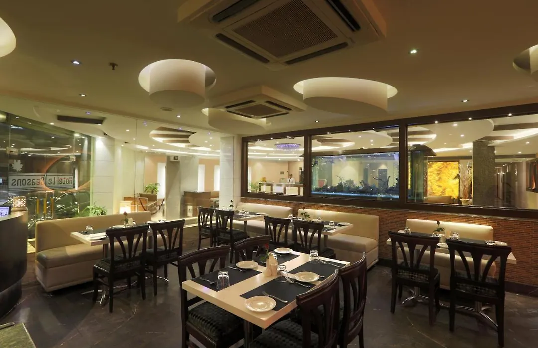 Airport Hotel Le Seasons New Delhi-1