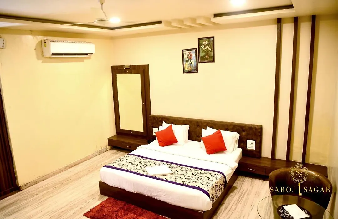 Hotel Saroj Sagar-1