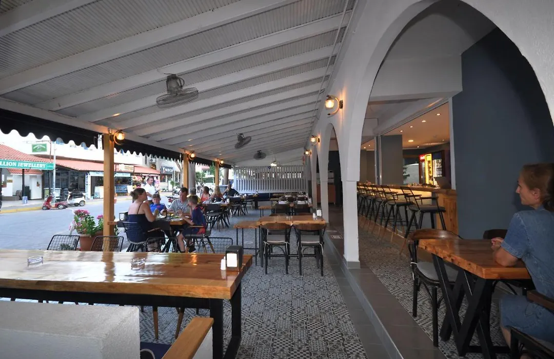 Lale Otel-1