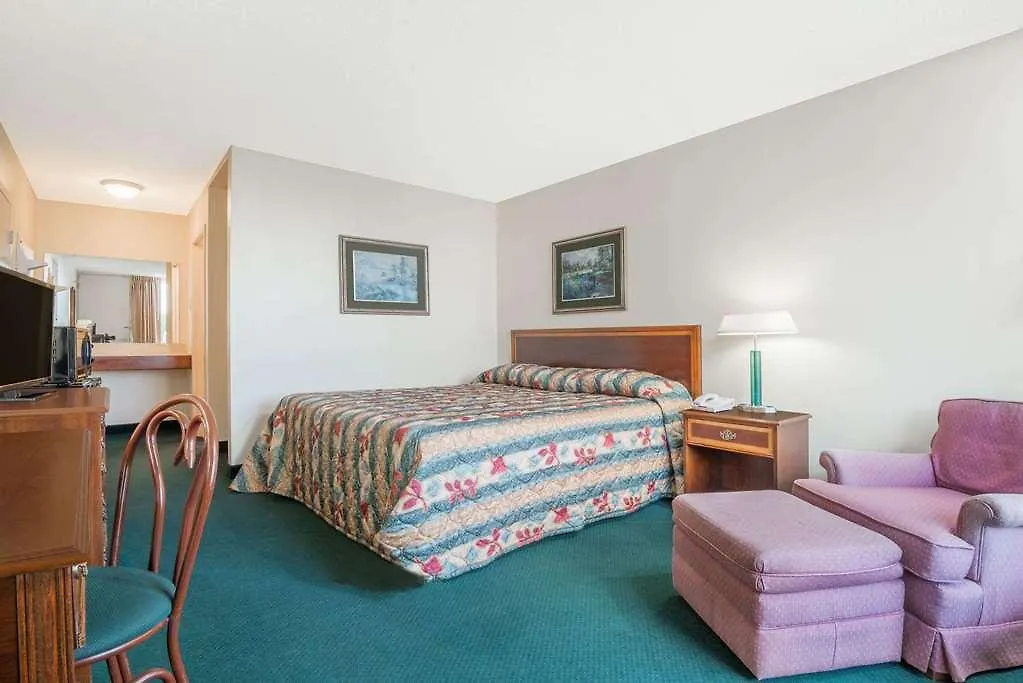 Knights Inn Wabash-1