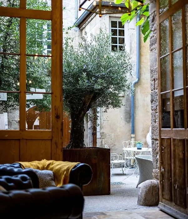 Les Remparts Hotels Et Demeures Historiques-1