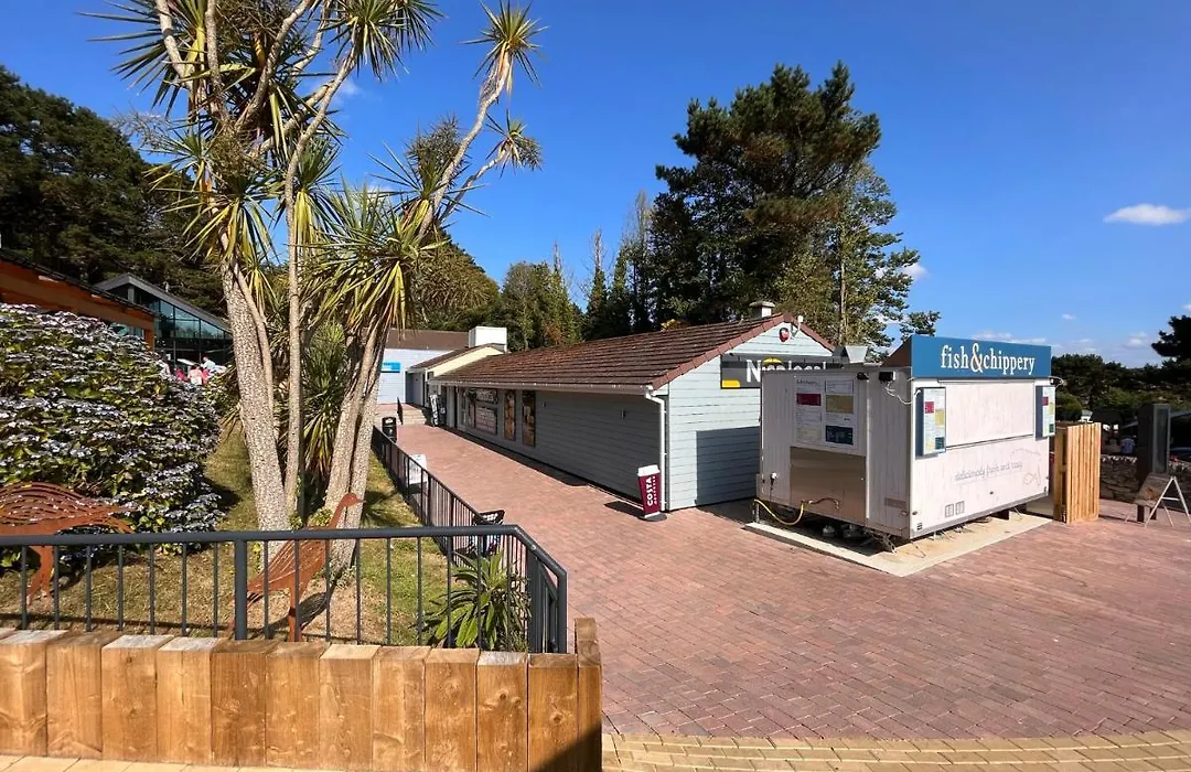 Contemporary Caravan At Newquay Holiday Park-1