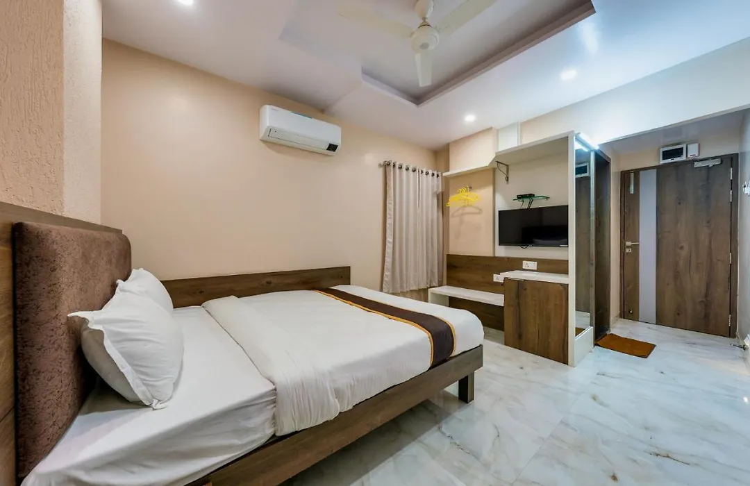 Hotel Aatithya Satkar Near Mahalaxmi Temple-1